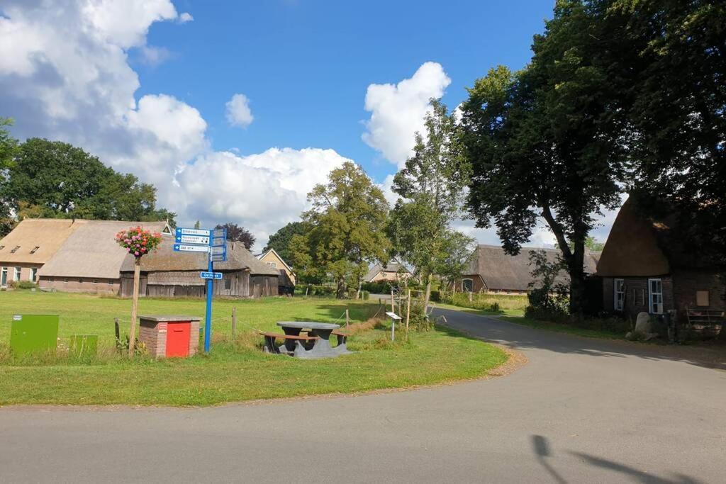 Ermerhoek, In De Hof Ngoại thất bức ảnh